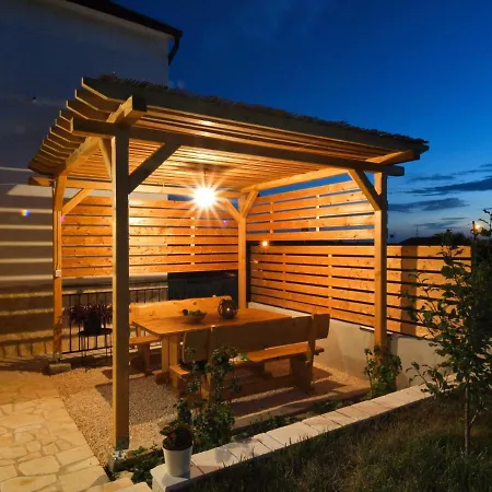 Kuca Za Odmor Riton Holiday home Sibenik
