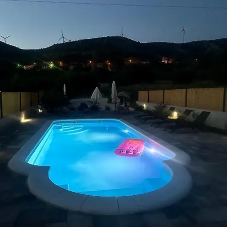 Holiday home Kuca Za Odmor Riton *